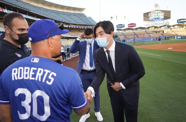 루키 리그에서 뛰었던 최현일, 미국 워싱턴 내셔널스로 이적합니다. 썸네일 이미지