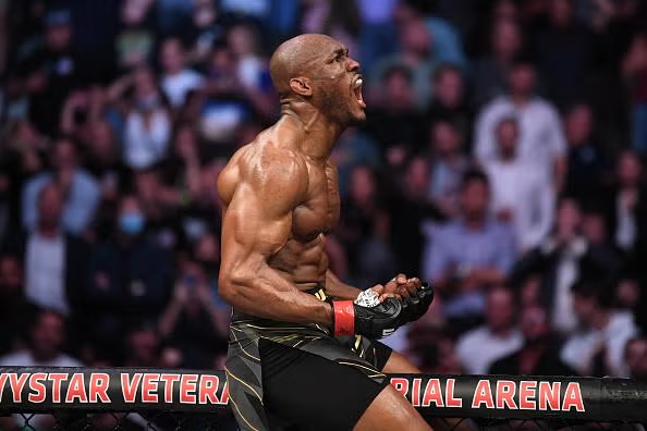 '나이지리안 나이트메어' 카마루 우스만, UFC 복귀전을 향한 첫 걸음…호아킨 버클리와의 대결이 확정돼 썸네일 이미지