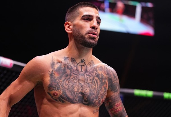 UFC 일리아 토푸리아, 라이트급으로의 전향 이유는 '물한잔 때문이었다' 썸네일 이미지