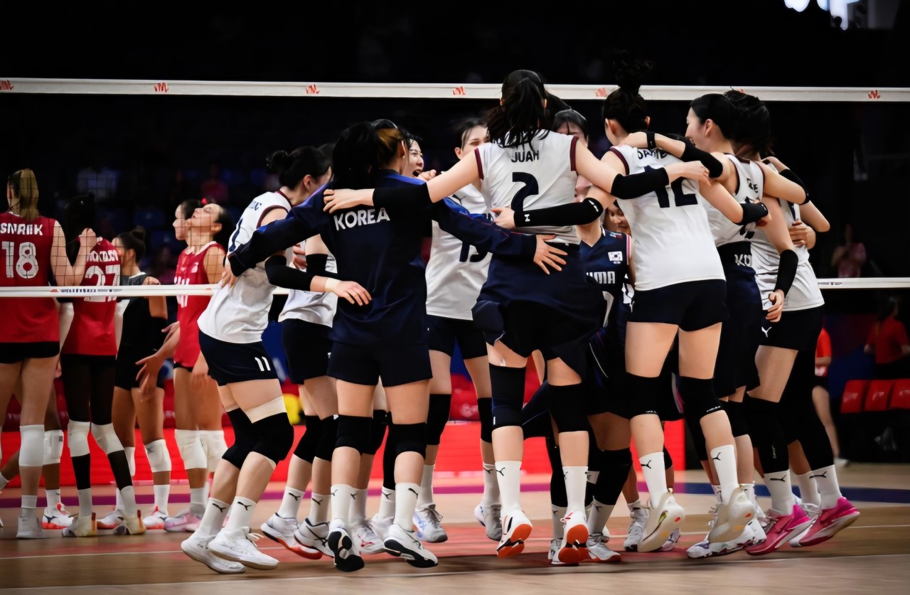 VNL 대회에서 캐나다를 꺾은 여자배구 대표팀, 세계랭킹 34위로 상승해 대이변! 썸네일 이미지