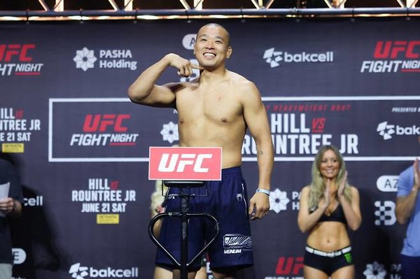 '아이언 터틀' 박준용, UFC에서 9연승 향한 도전, 'KO 머신' 고석현과의 데뷔전 출전… 한국 파이터 … 썸네일 이미지